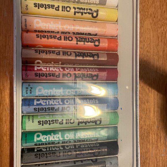 Pentel Oil Pastel 12 New Colors 3 1/4" x 5 1/8" - Picture 5 of 5